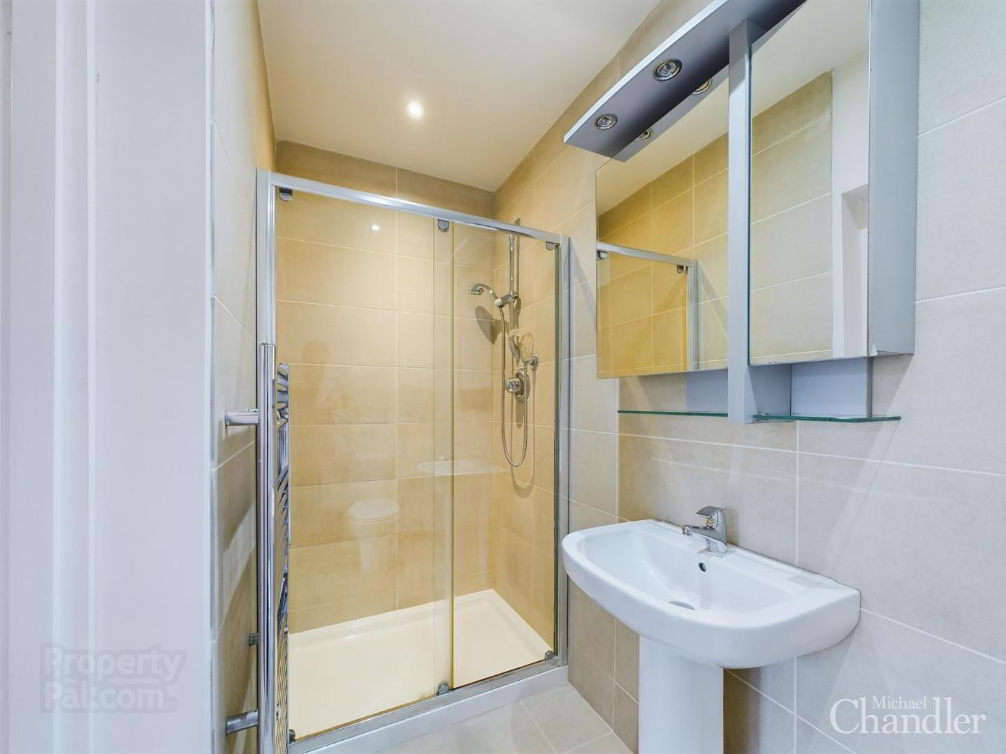 Apt 6, Holyrood Manor 13 of 17