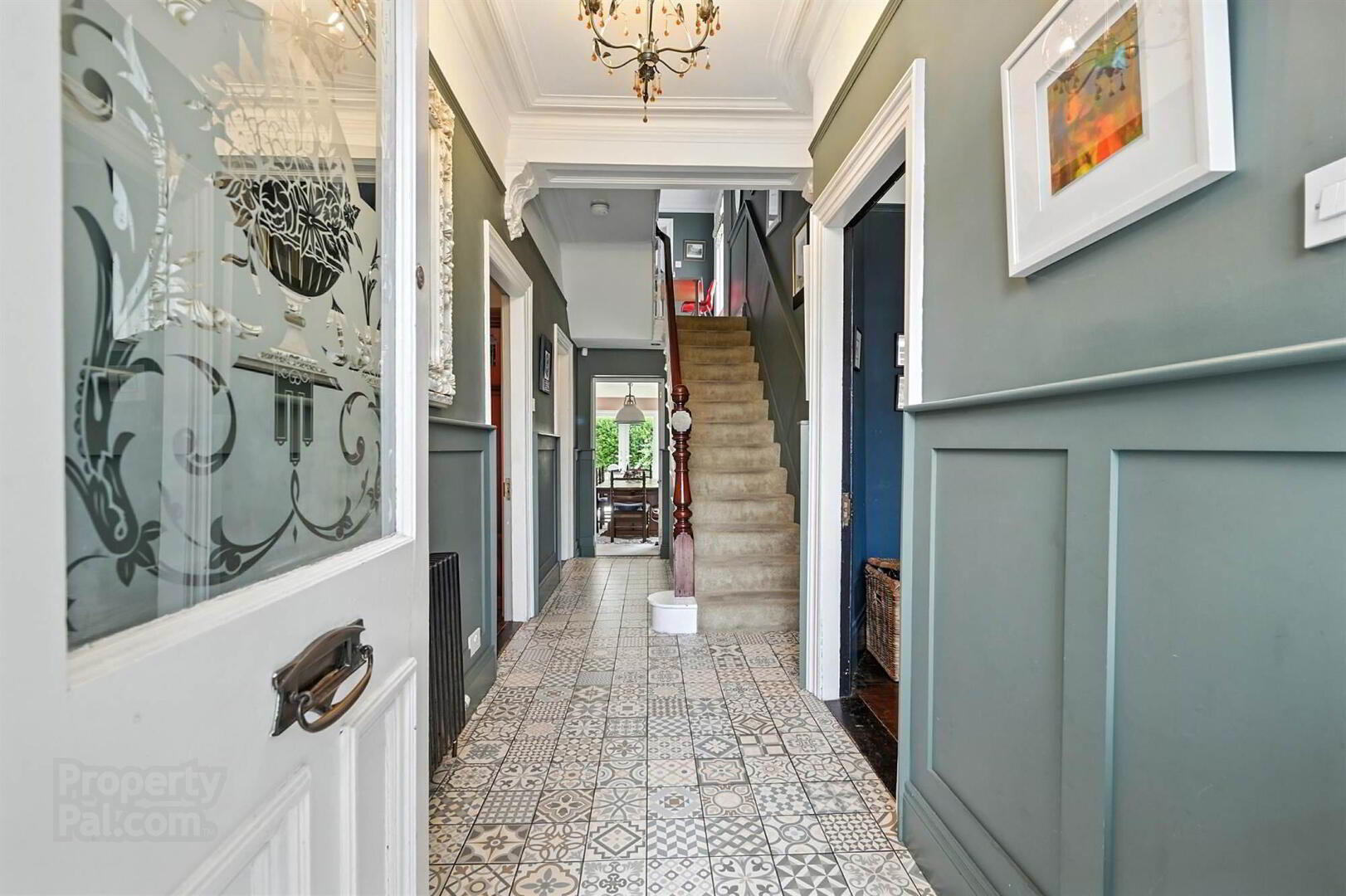 4 Ormiston Gardens 4 of 43