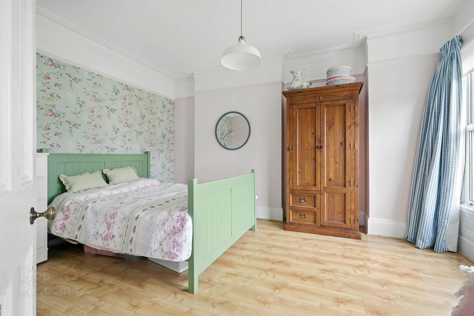 4 Ormiston Gardens 29 of 43