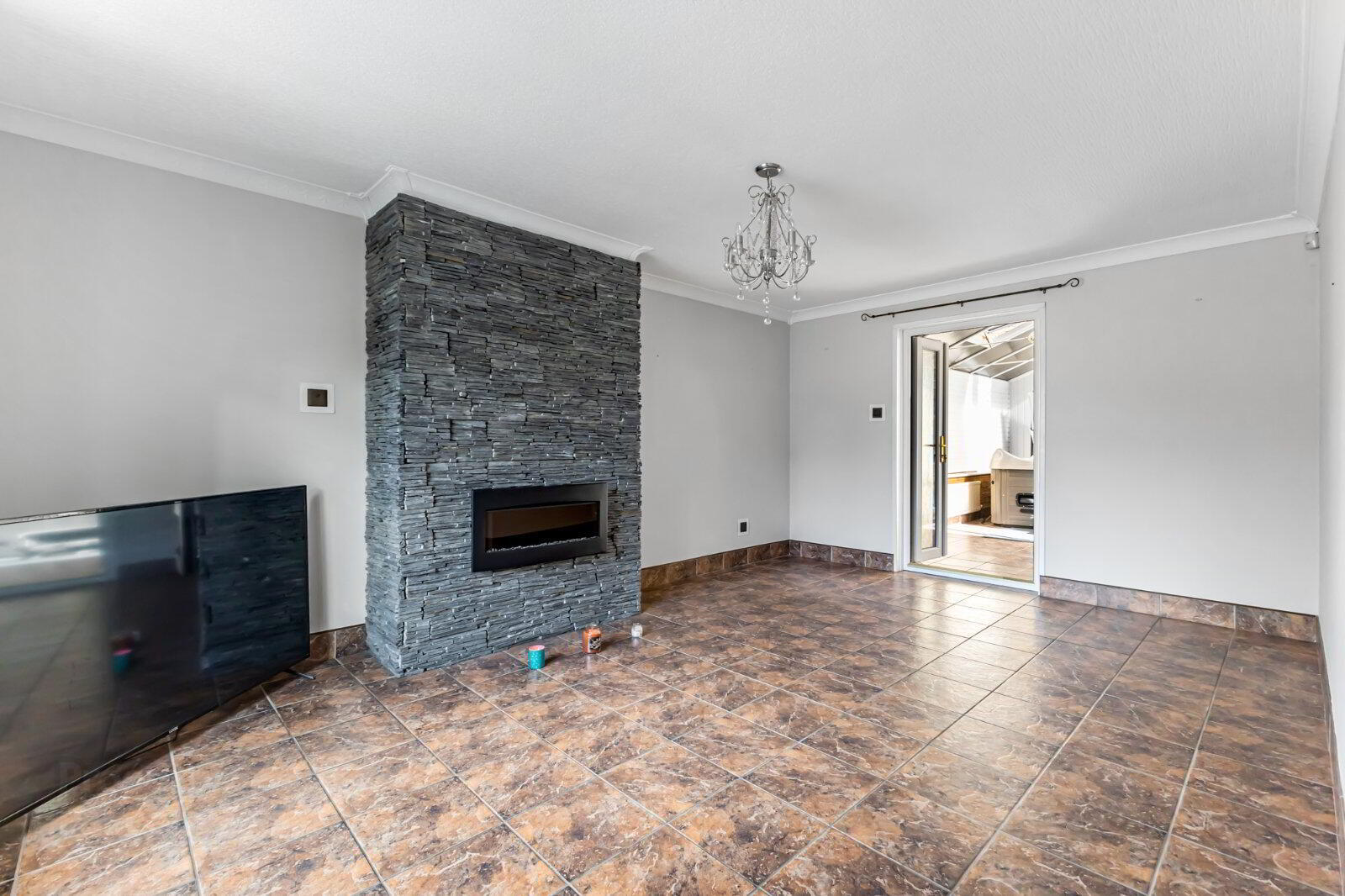 12 Vernon Court 4 of 26
