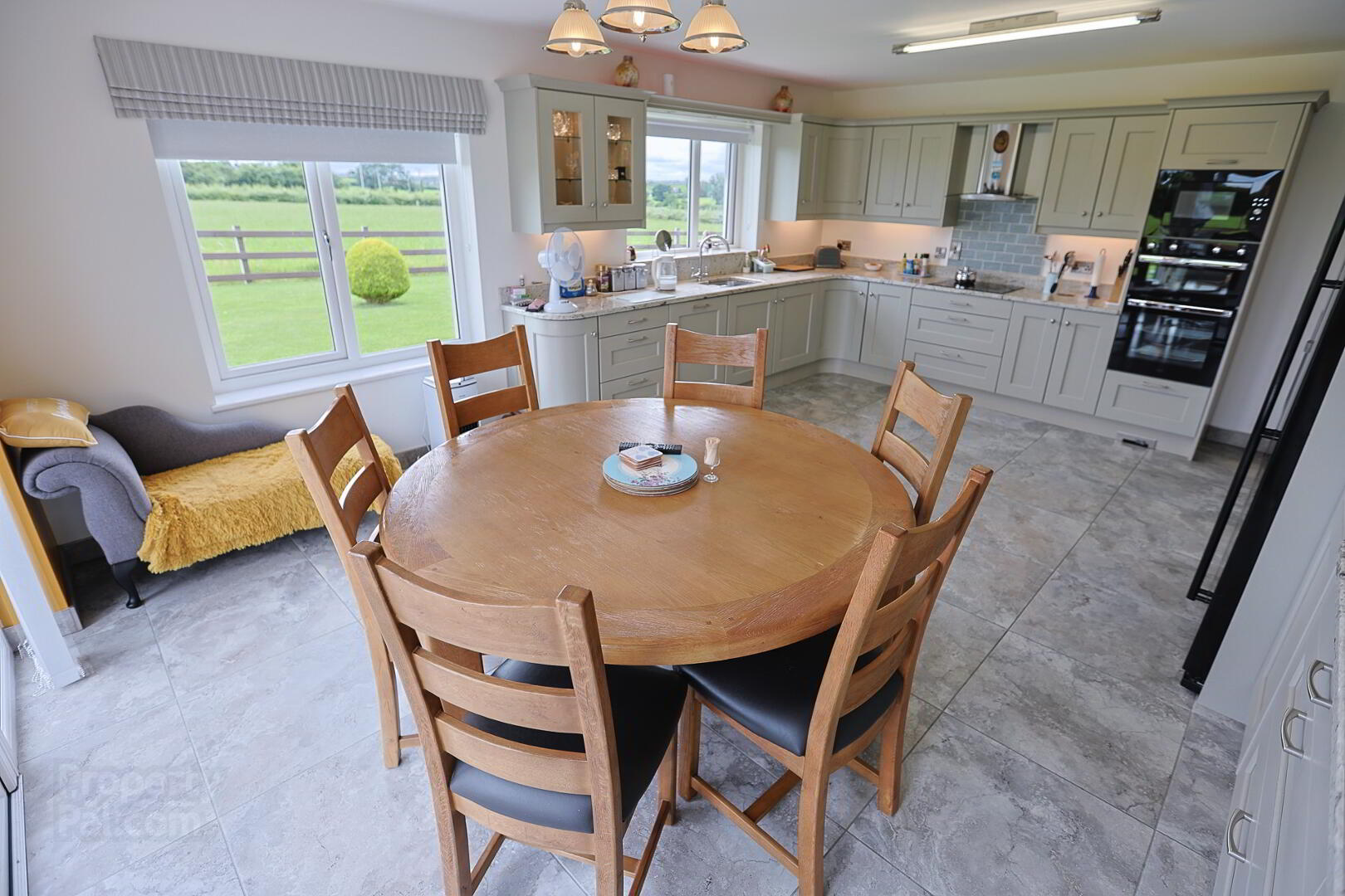 21 Farra Road 21 of 77
