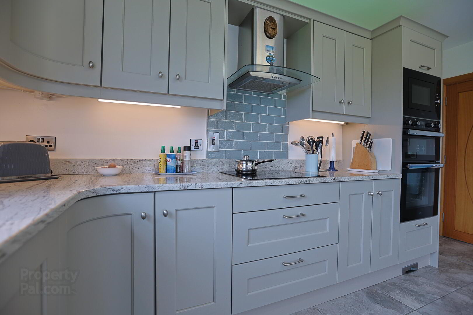 21 Farra Road 31 of 77