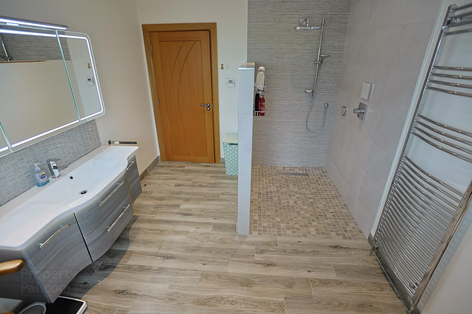 21 Farra Road 63 of 77