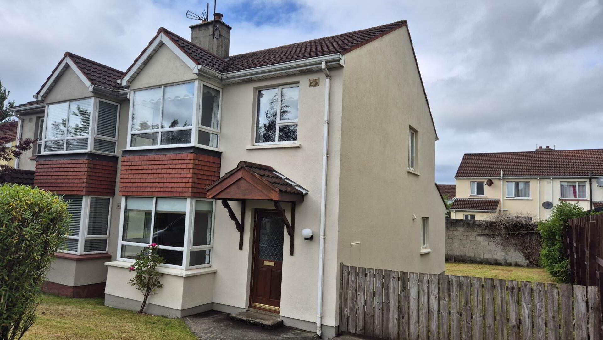29 Whitethorn Grove 1 of 23