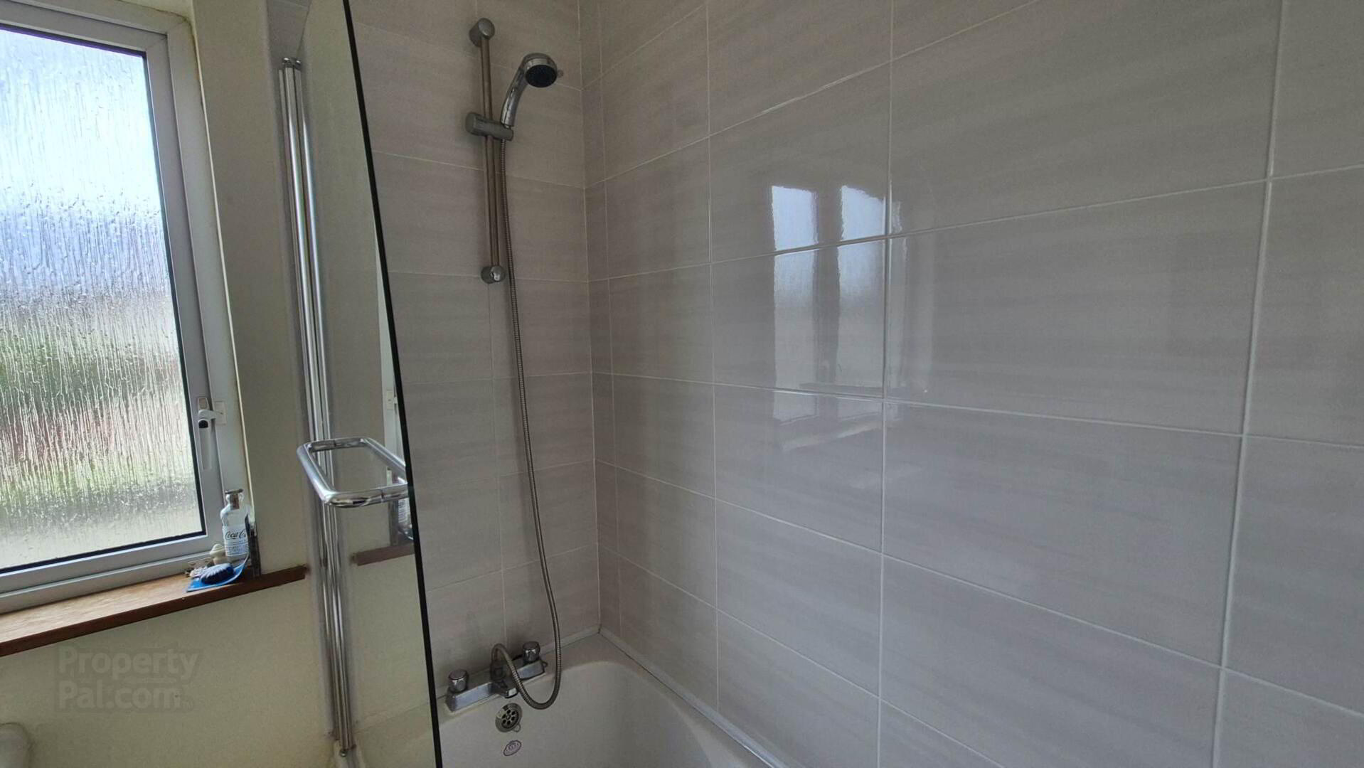 29 Whitethorn Grove 20 of 23