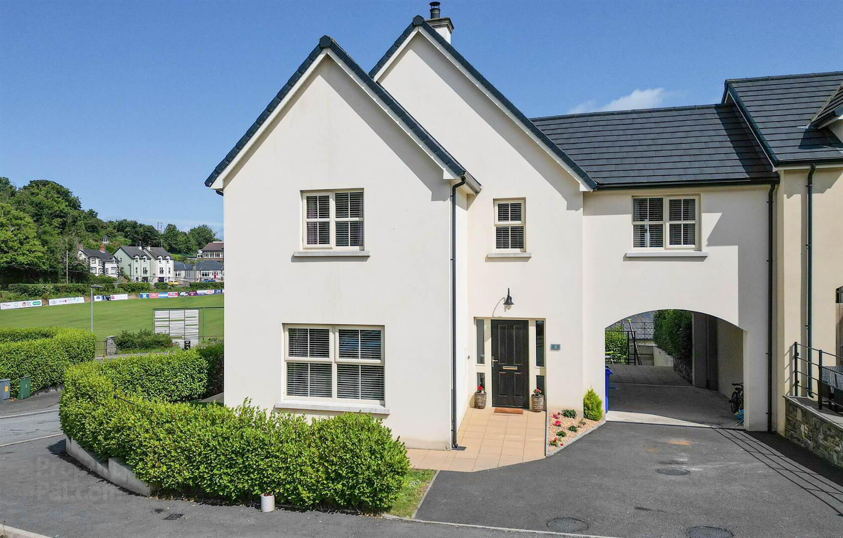 4 Strangford Manor 1 of 35