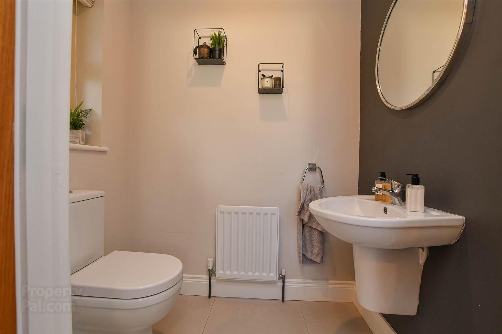 4 Strangford Manor 17 of 35