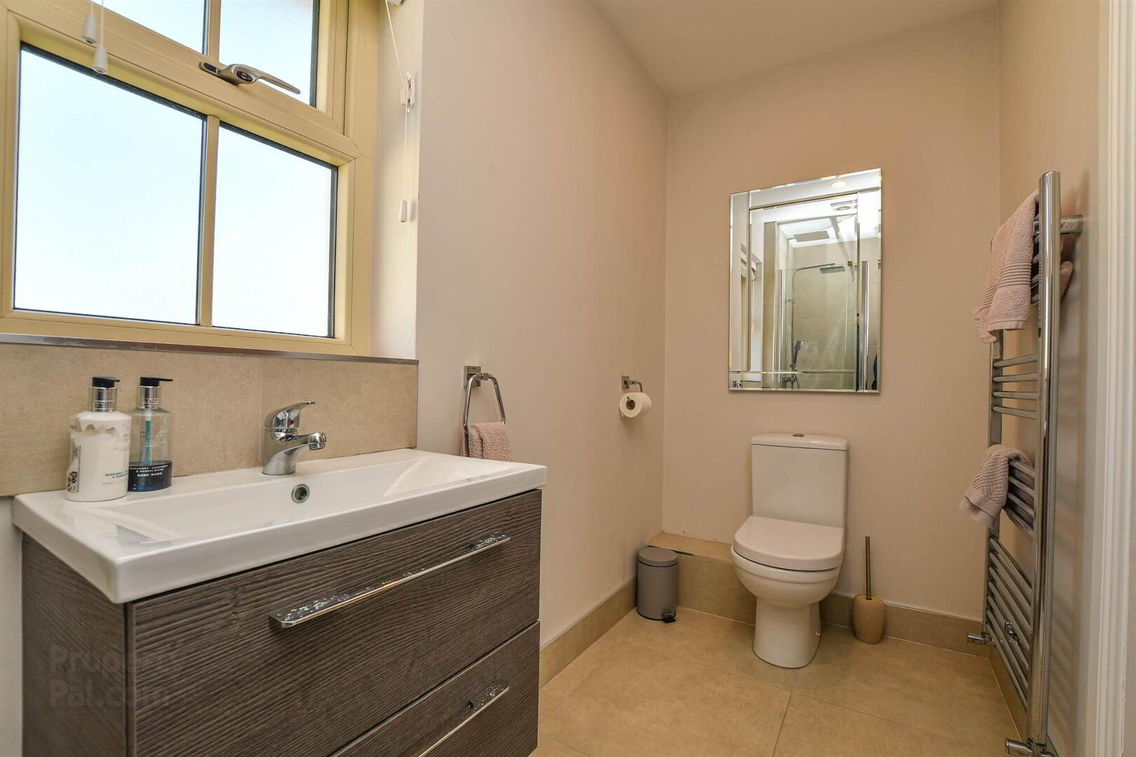 4 Strangford Manor 22 of 35