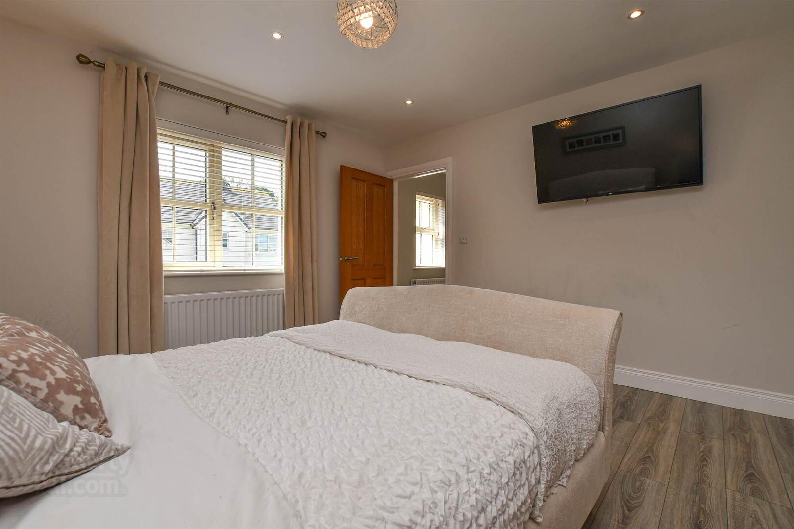 4 Strangford Manor 21 of 35