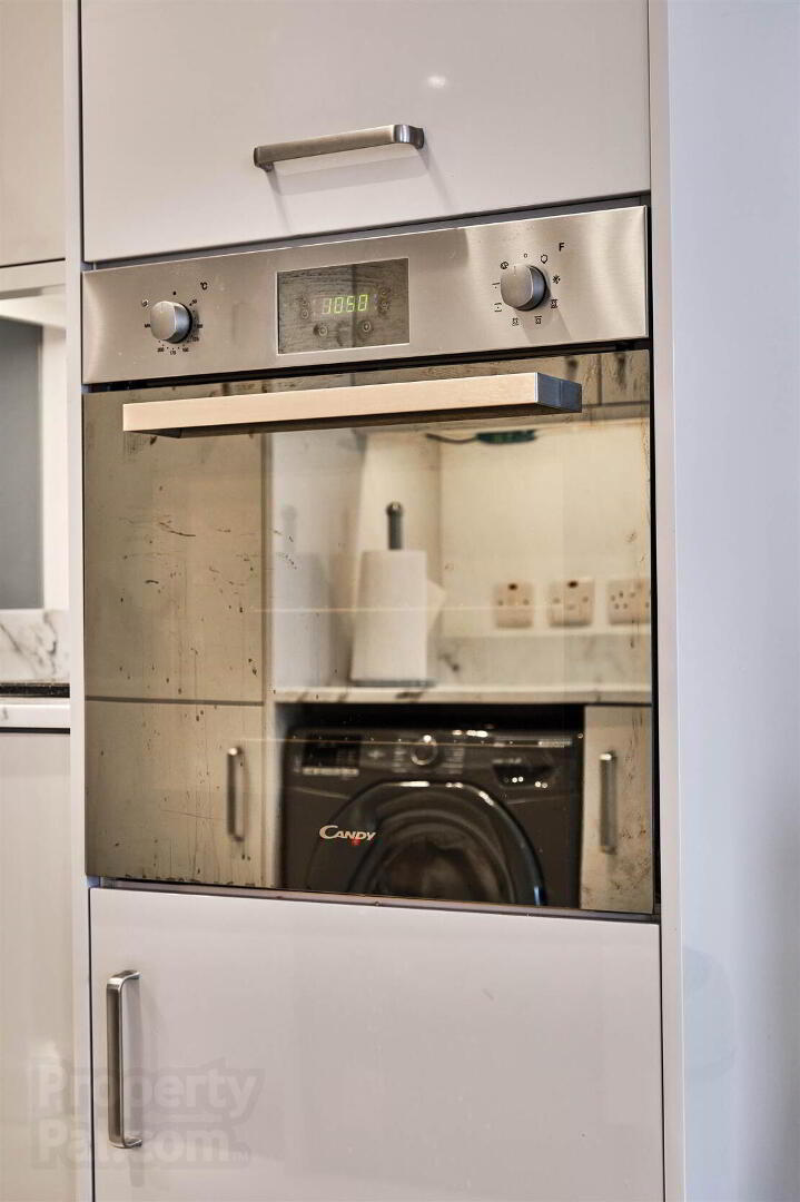 3 Dunluce View Apartments, 24 Dunluce Avenue 5 of 31