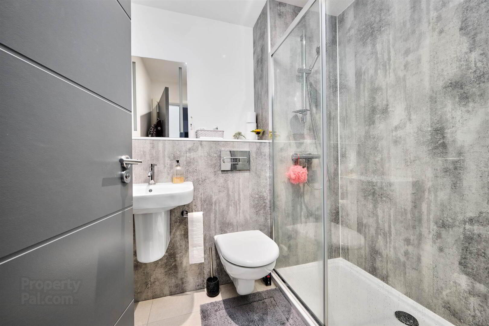 3 Dunluce View Apartments, 24 Dunluce Avenue 17 of 31