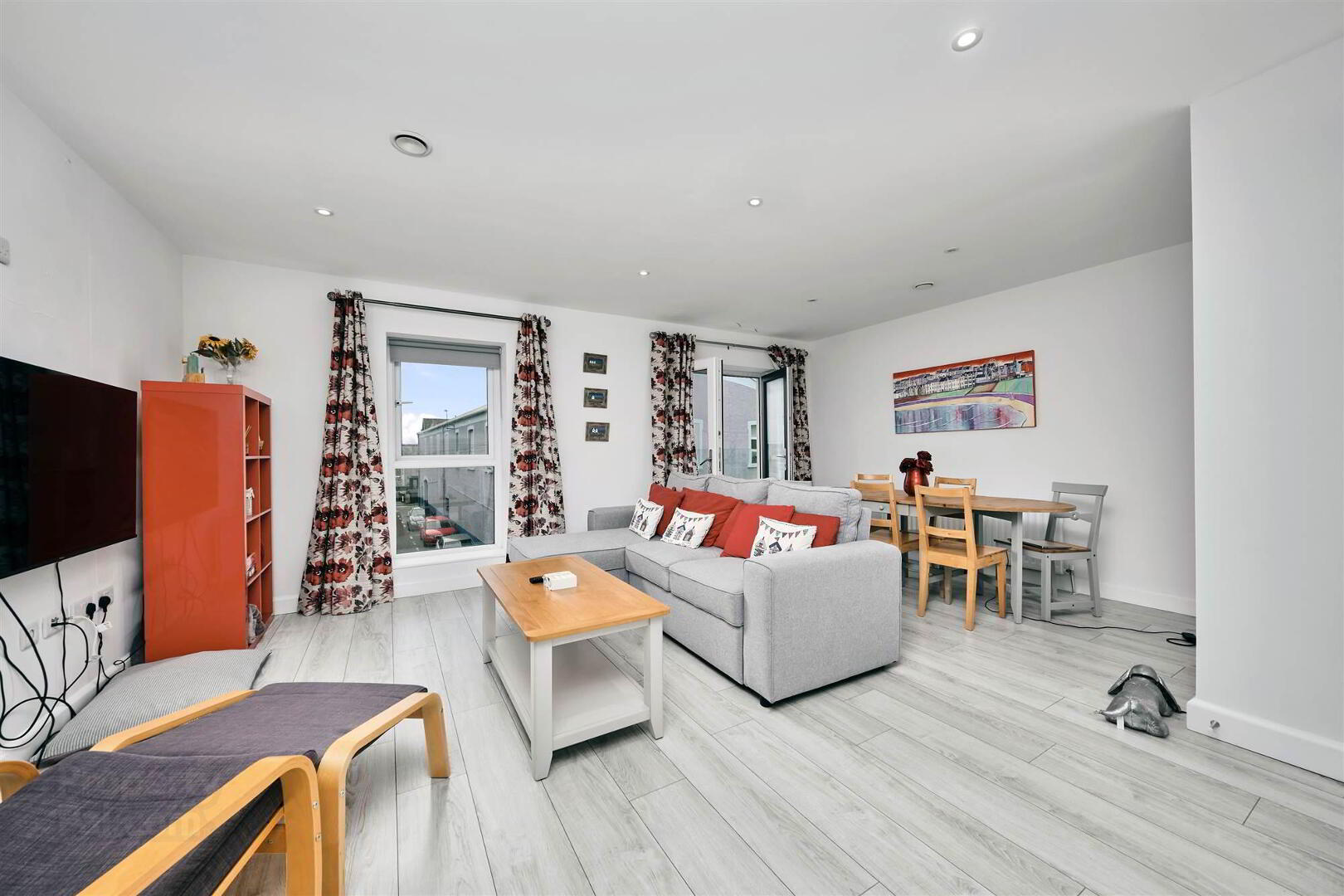3 Dunluce View Apartments, 24 Dunluce Avenue 12 of 31