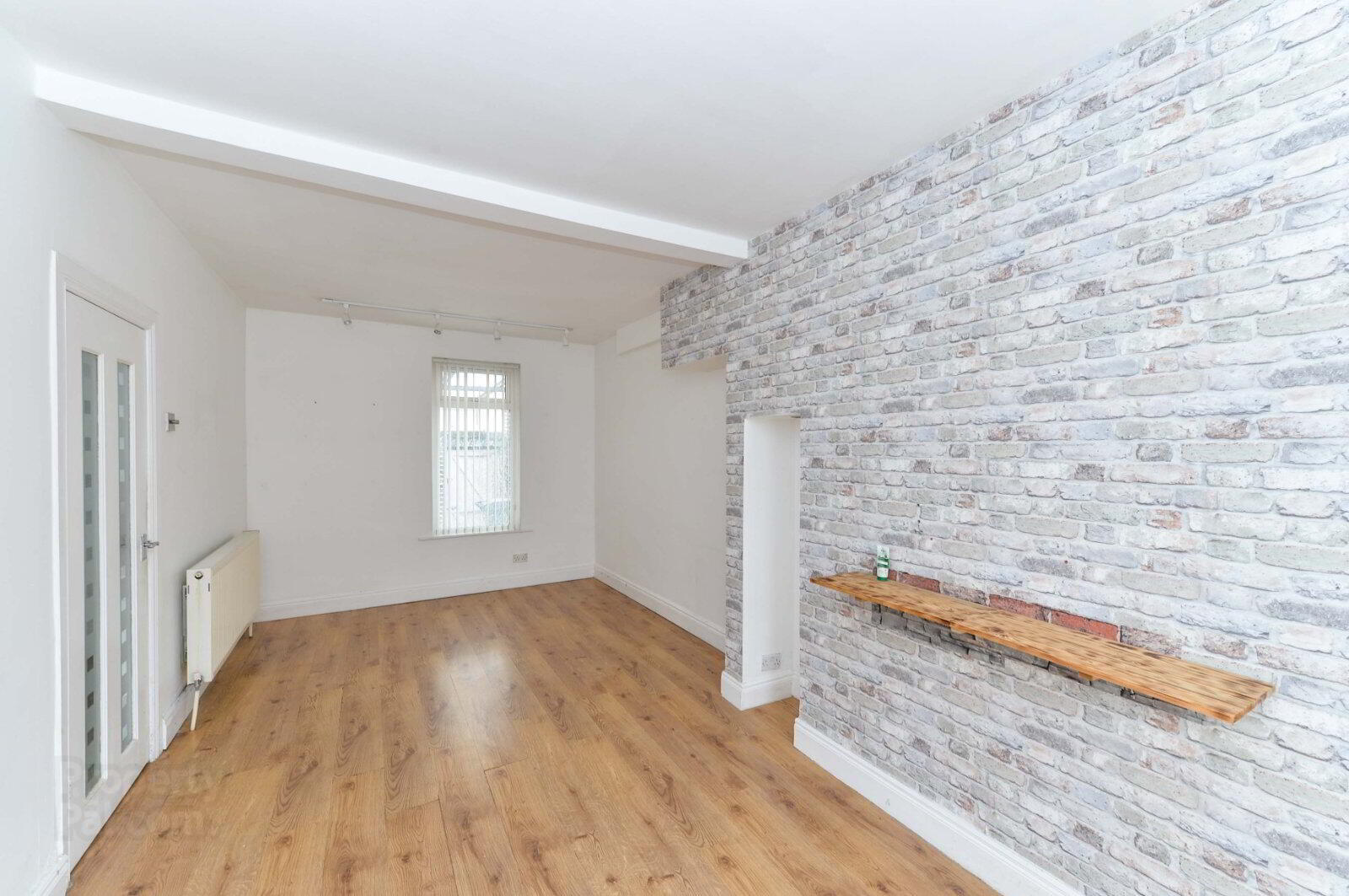 77 Ravenscroft Avenue 4 of 10