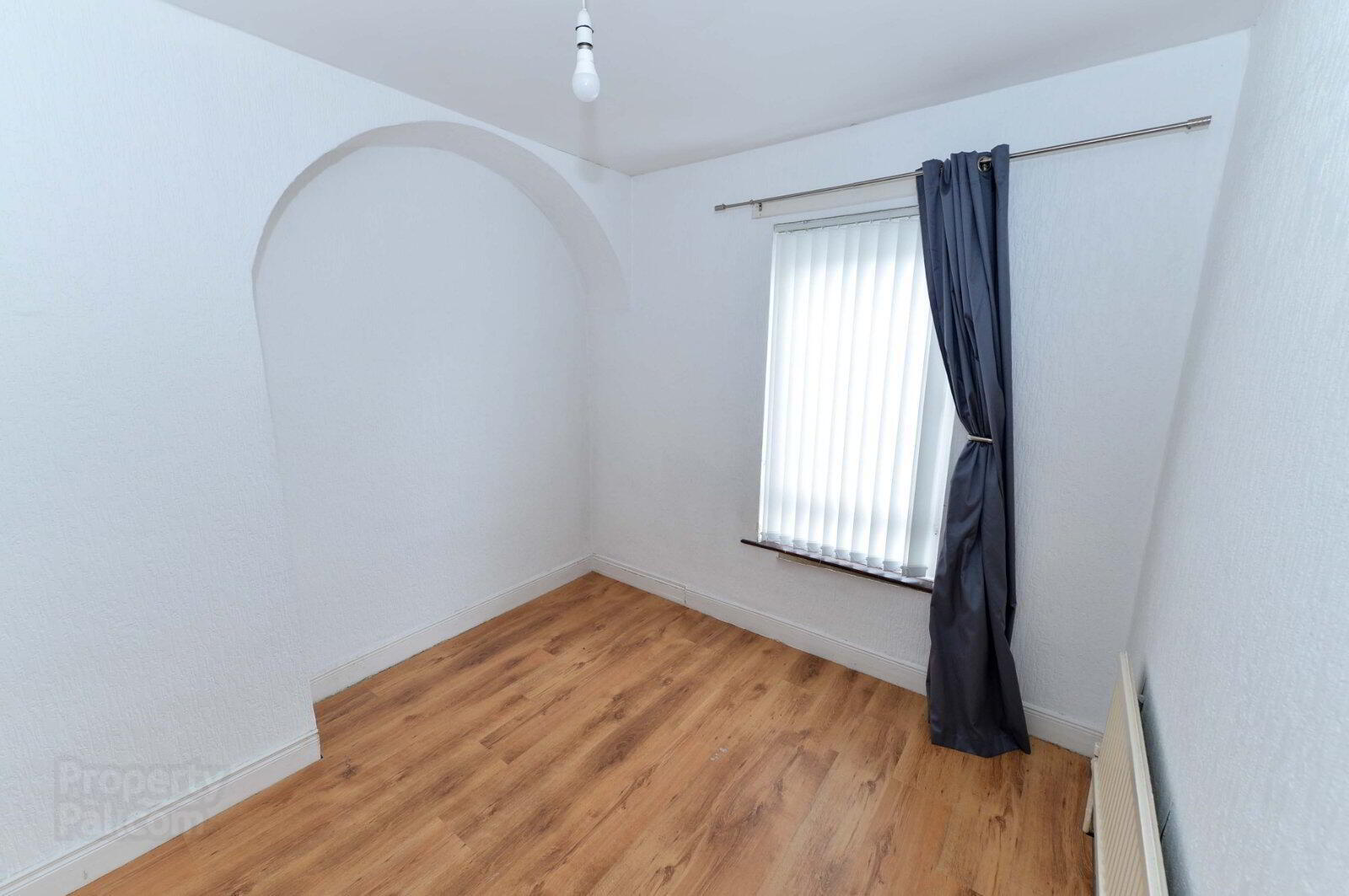 77 Ravenscroft Avenue 6 of 10