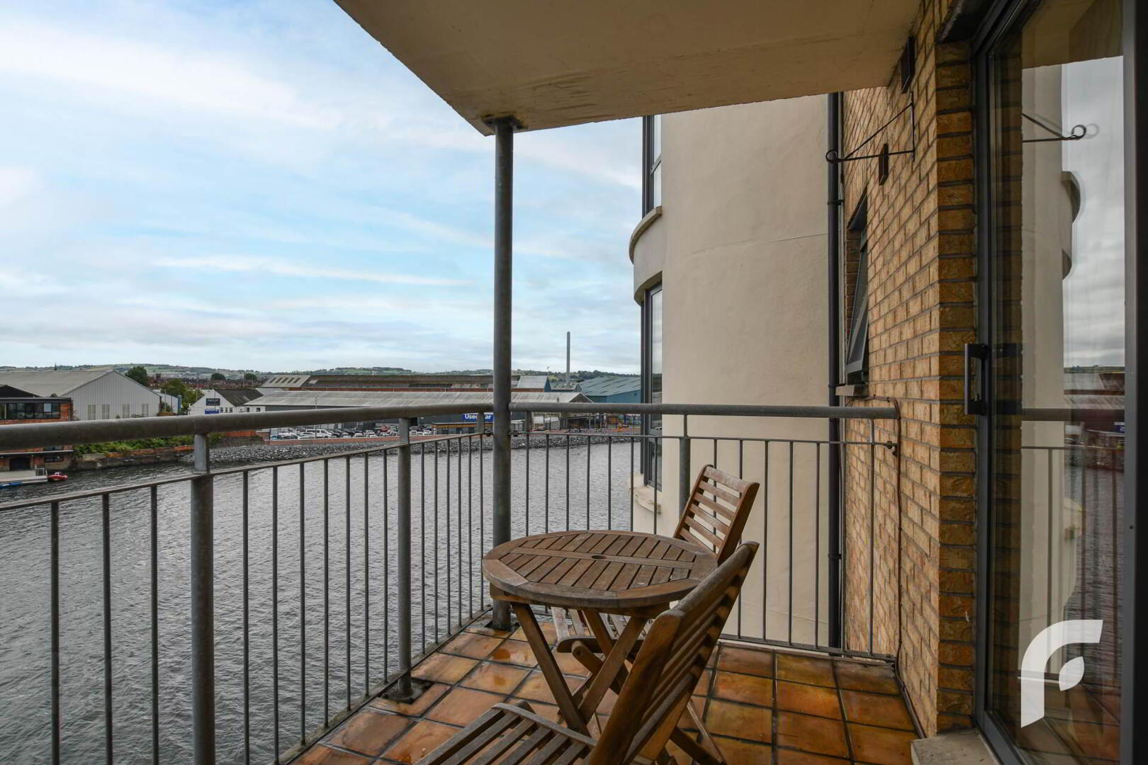 Apartment 16 St George`s Harbour 20 of 31