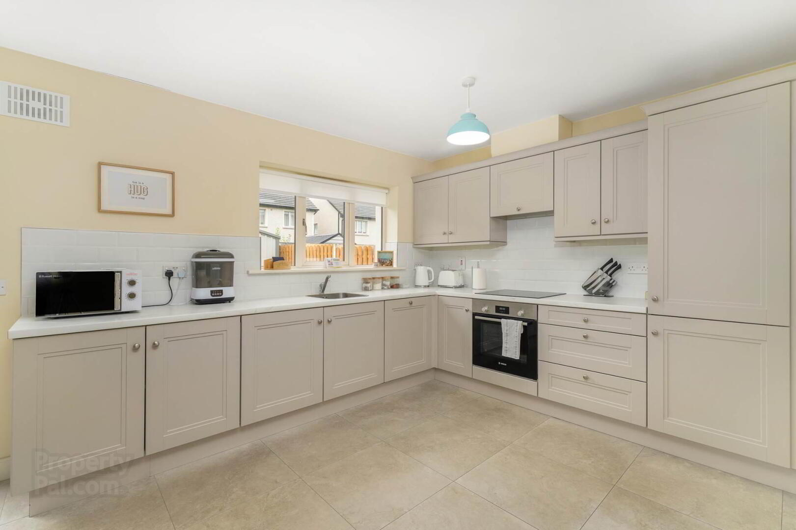 36 Kestrel Manor 7 of 21