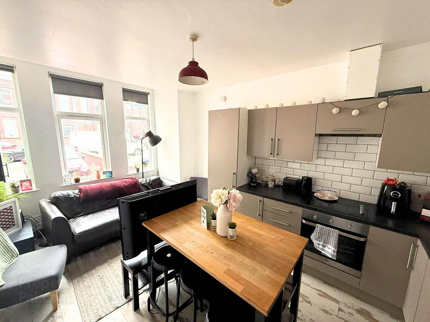 Apartment 1 Stranmillis Road 3 of 12