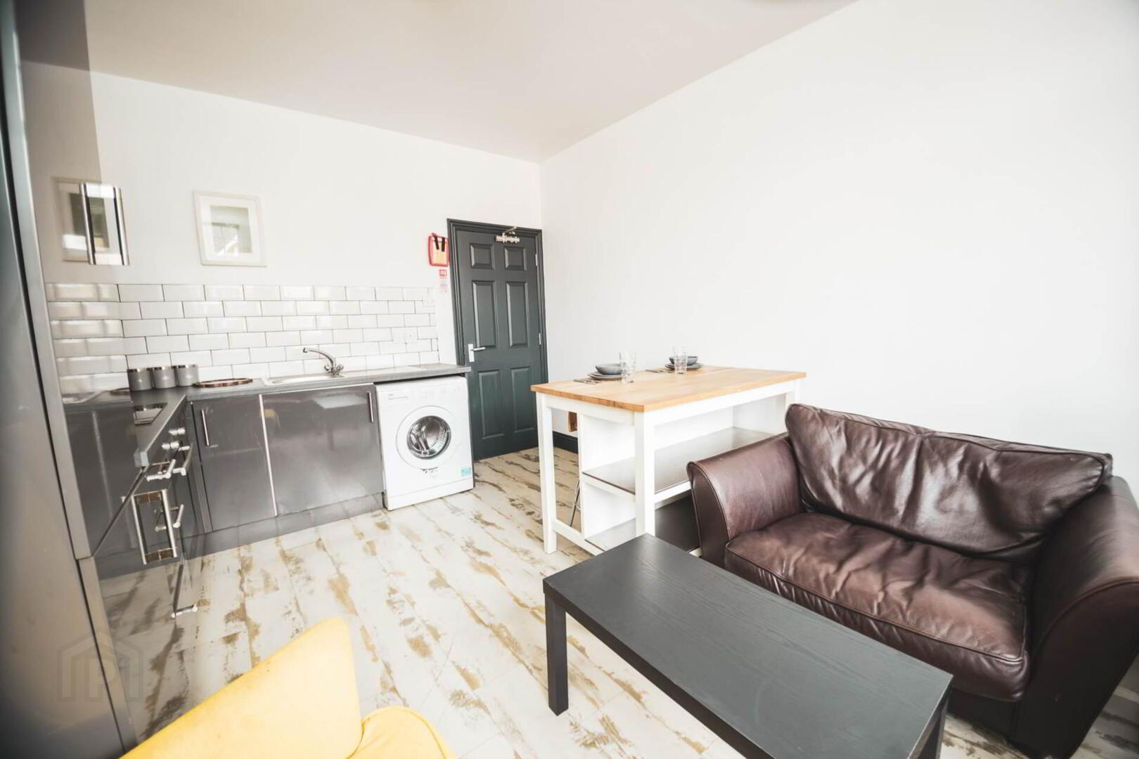 Apartment 2 Stranmillis Road 4 of 16