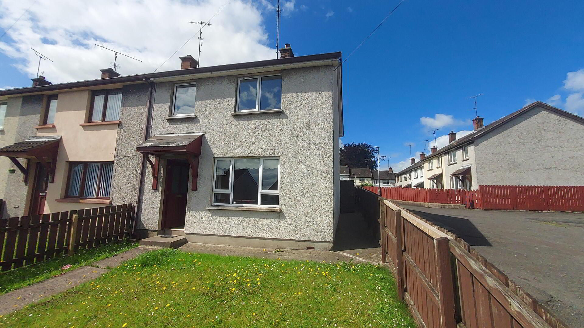 74 Shandon Park 1 of 13