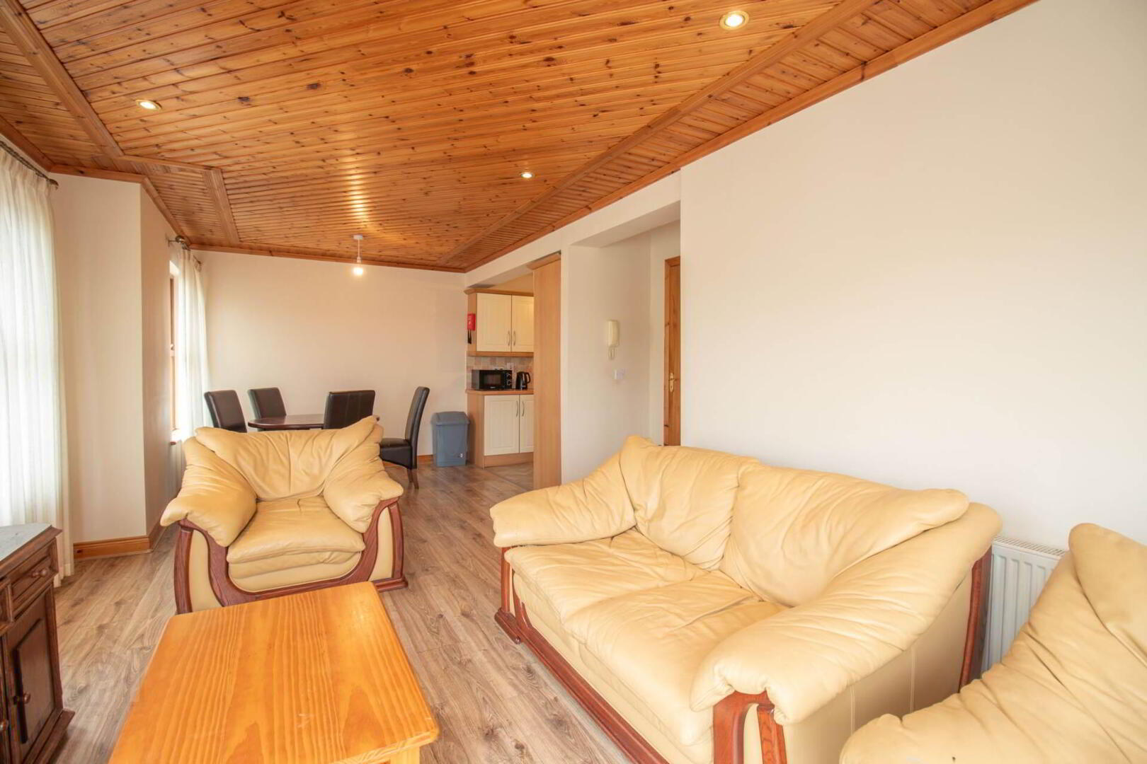 1 Convent Mews 4 of 15