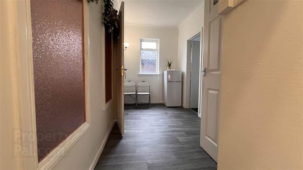 70a Andersonstown Road 9 of 18