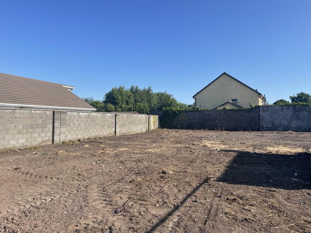 Development Site, With FPP For Four Homes 3 of 8