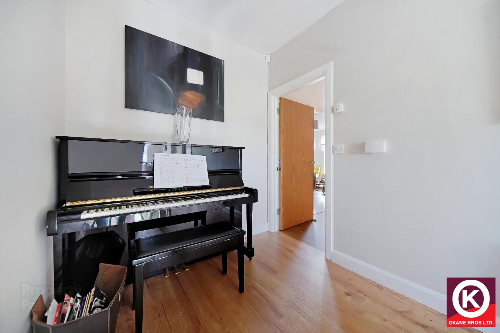 1 Highfield Court 3 of 31