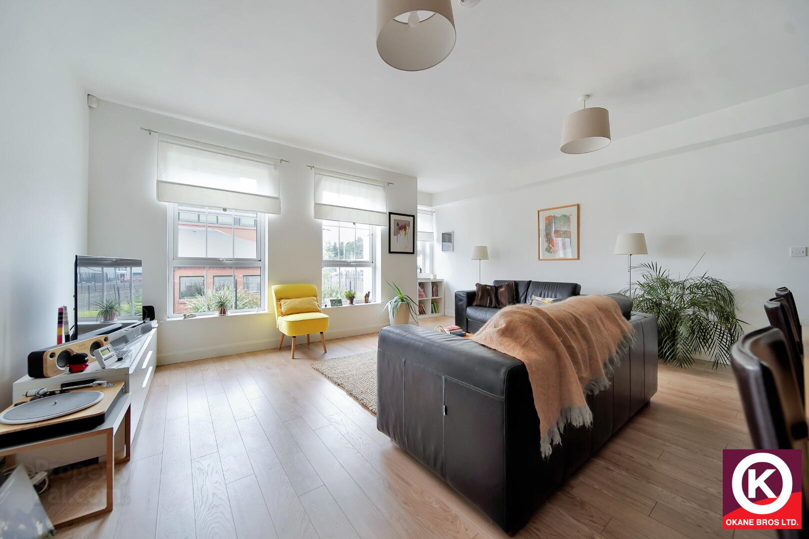 1 Highfield Court 11 of 31