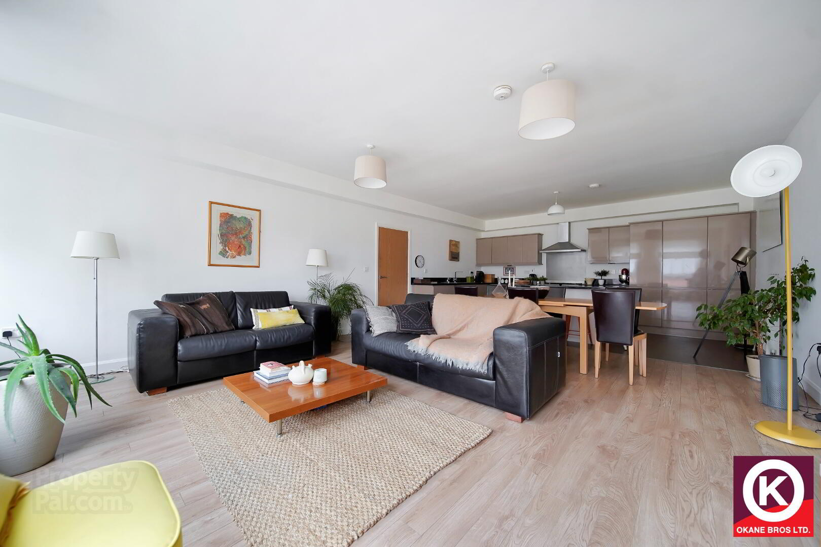 1 Highfield Court 12 of 31