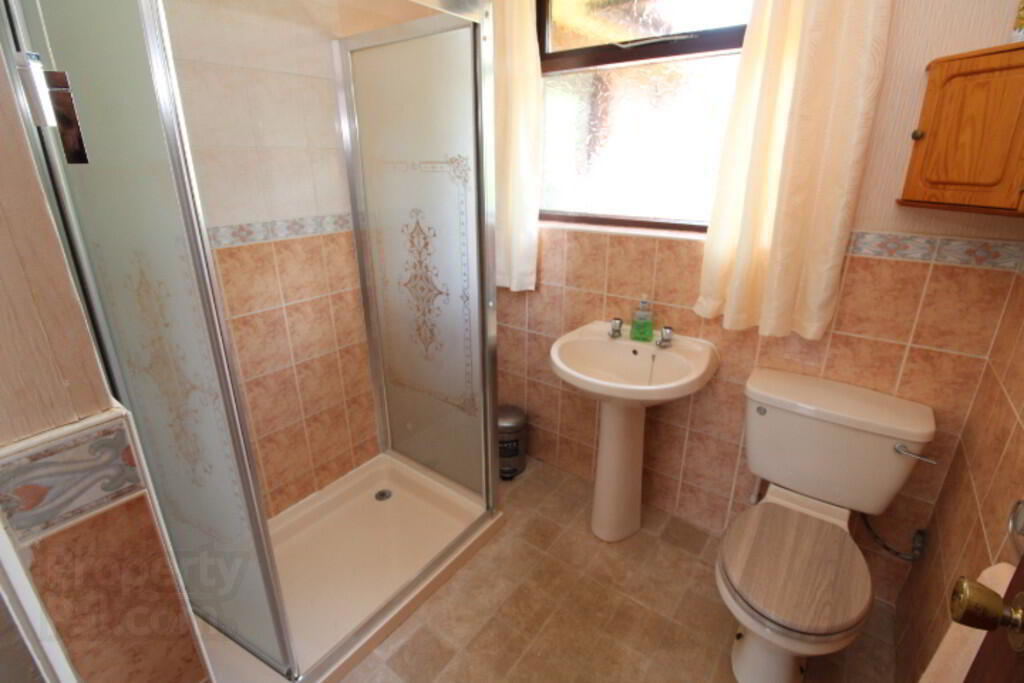 13 Carnvue Avenue 9 of 14
