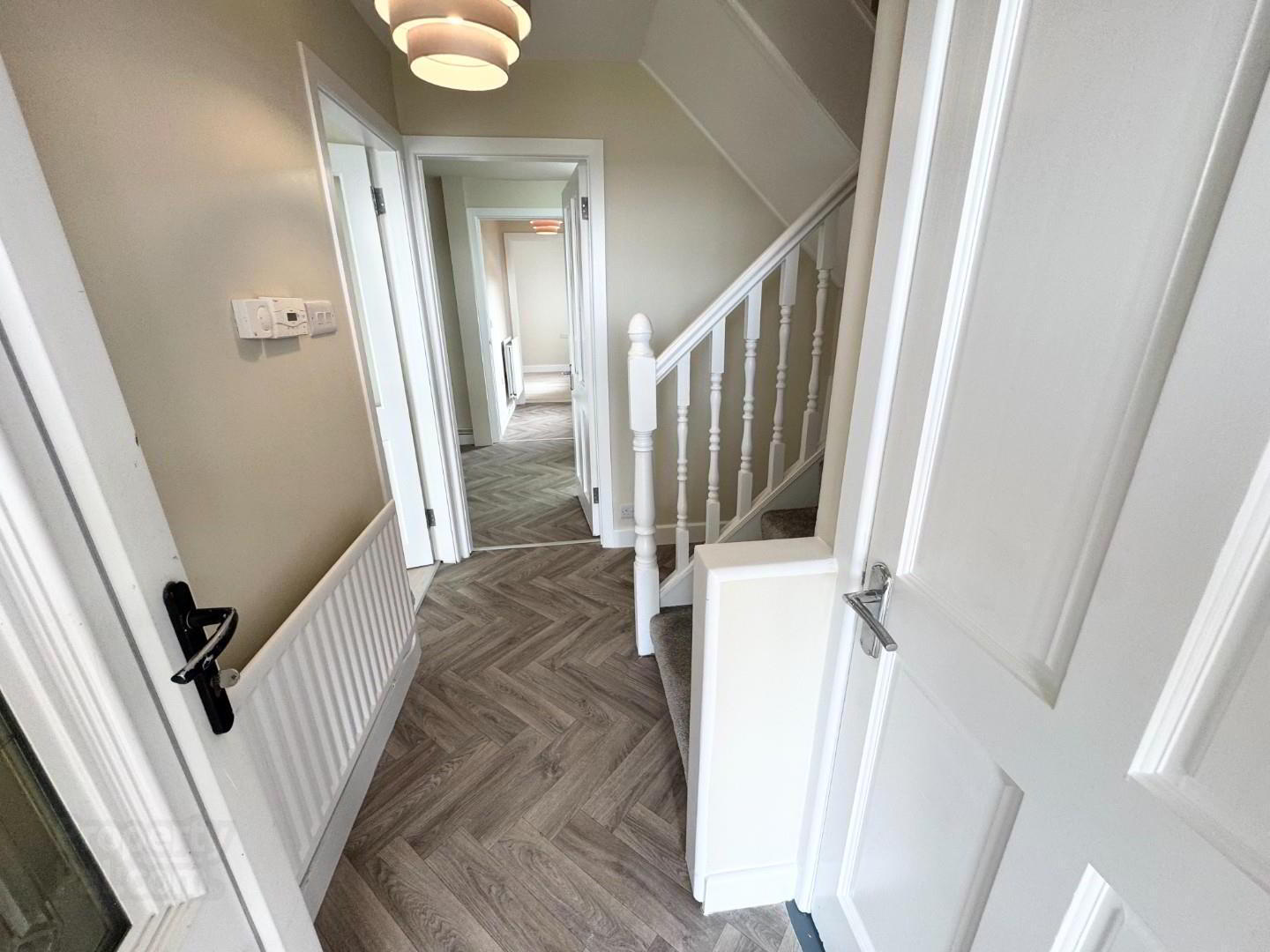 17 Rathmore Crescent 3 of 15