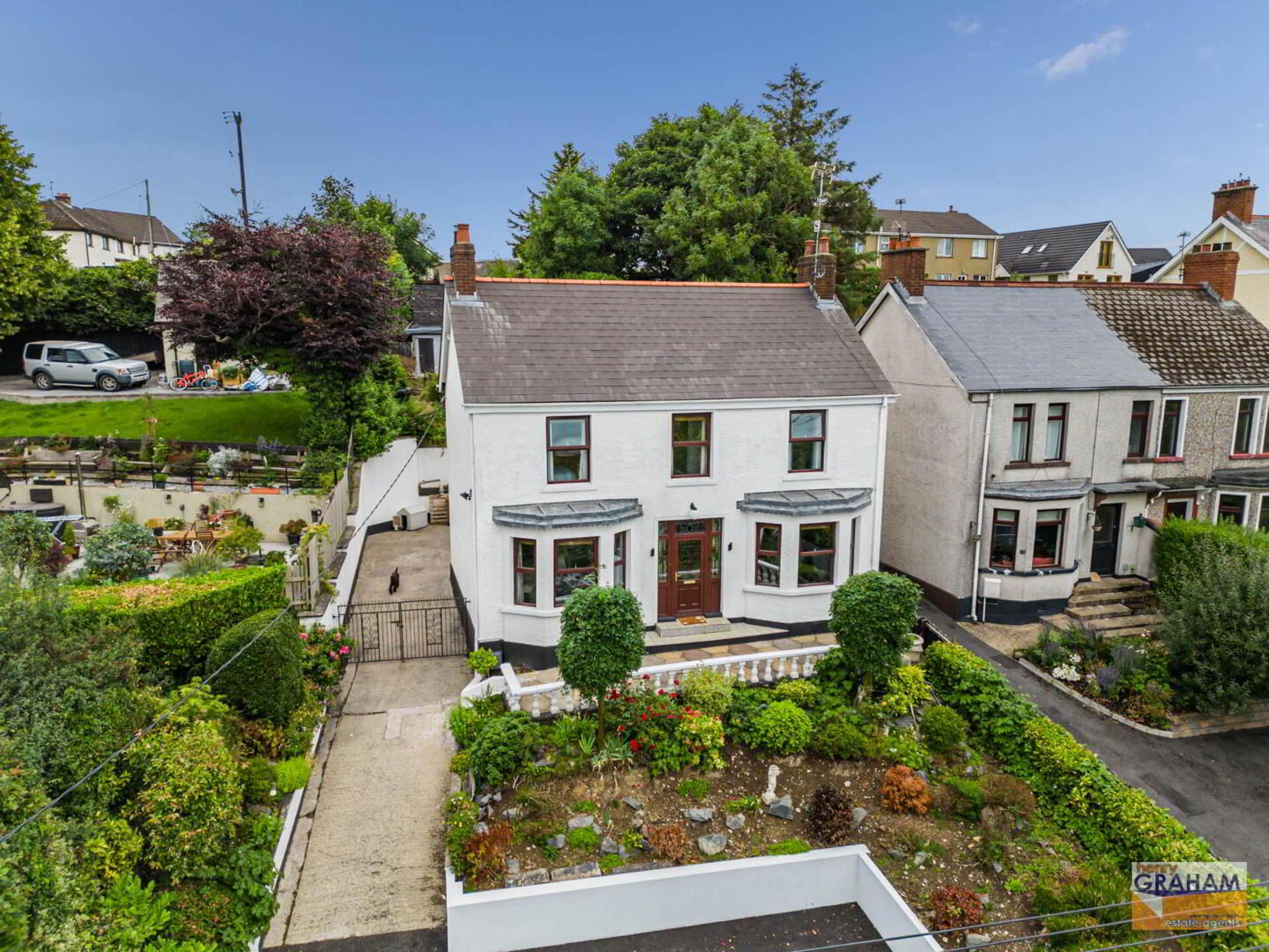 27 Hillsborough Road 2 of 31
