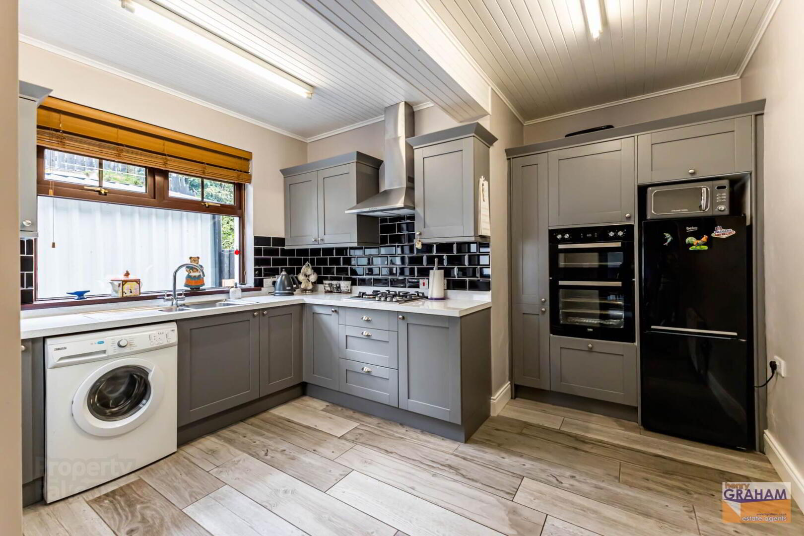 27 Hillsborough Road 13 of 31