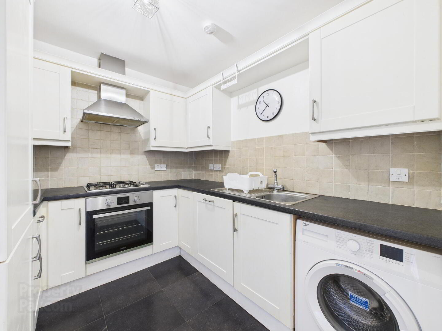 Apt 21 Bell Towers South, 3 Ravenhill Road 9 of 17