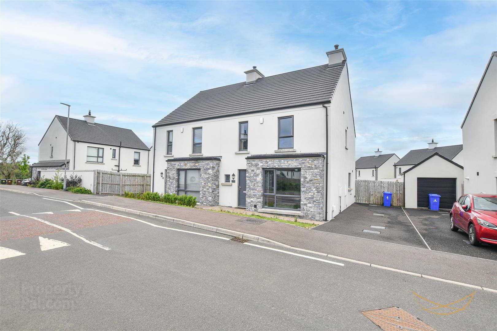 4 Oakwood Avenue 3 of 46