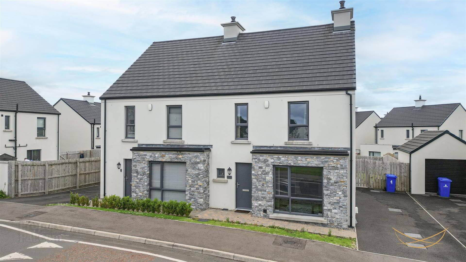 4 Oakwood Avenue 2 of 46