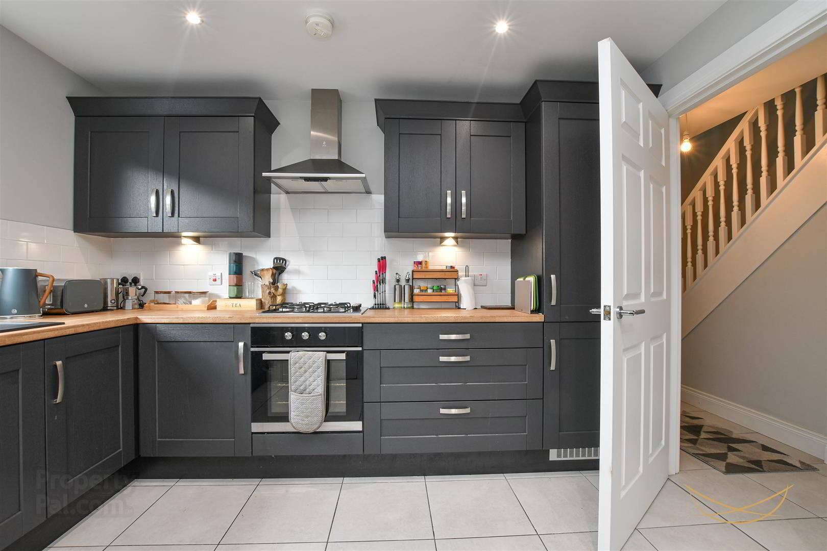 4 Oakwood Avenue 15 of 46