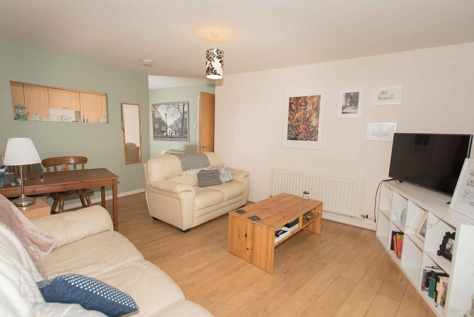 Apt 35, 17 Queens Square 3 of 7