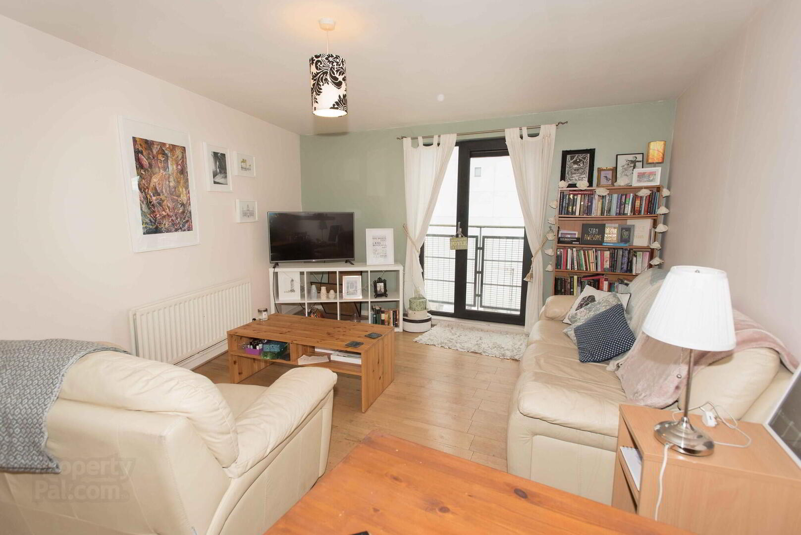 Apt 35, 17 Queens Square 2 of 7