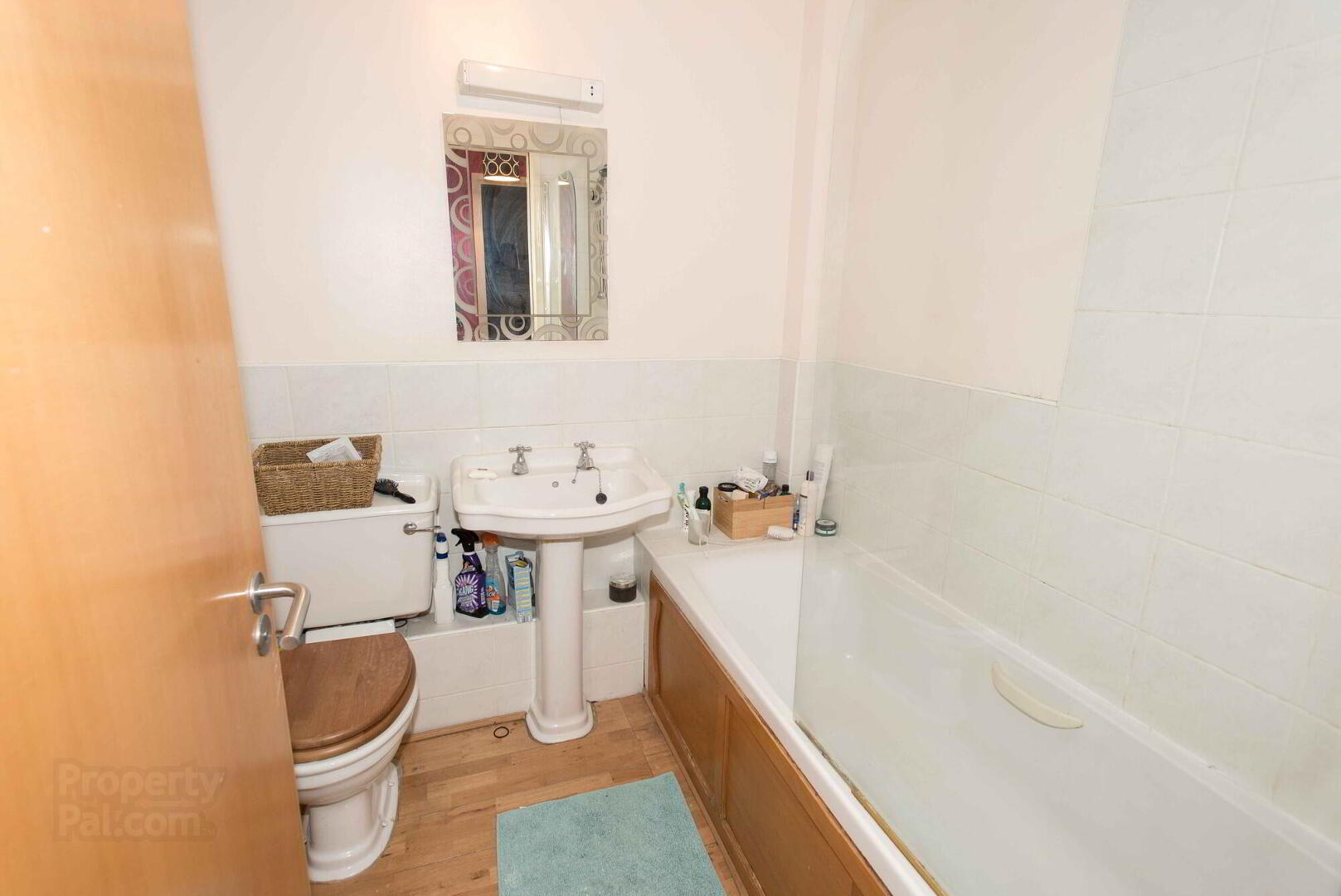 Apt 35, 17 Queens Square 6 of 7