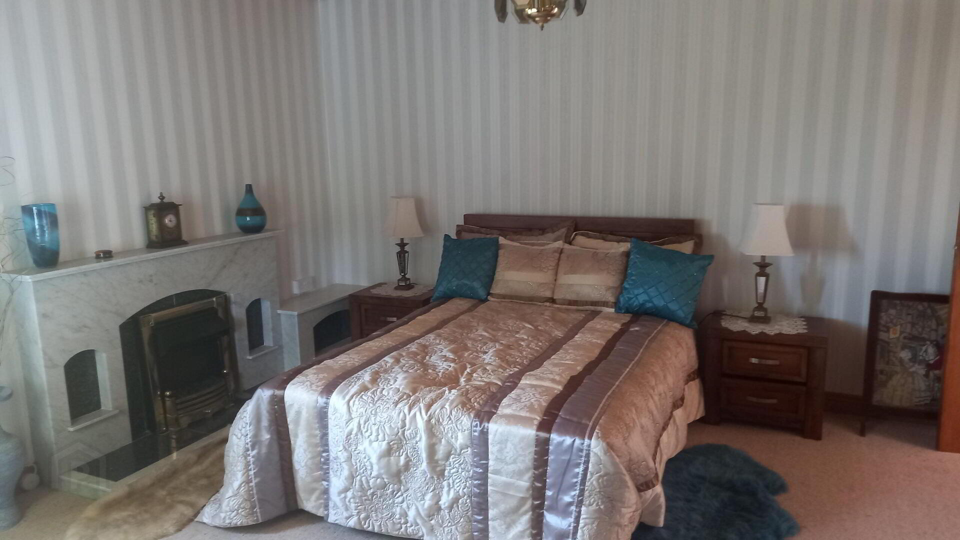 Three Bedroom House With Double Garage For Sale In 8 of 17