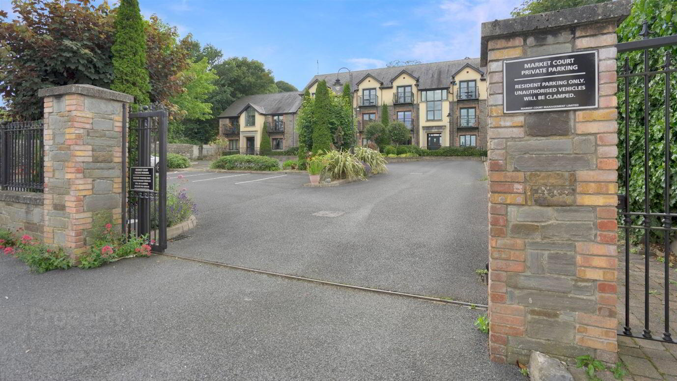 8 Market Court 4 of 20