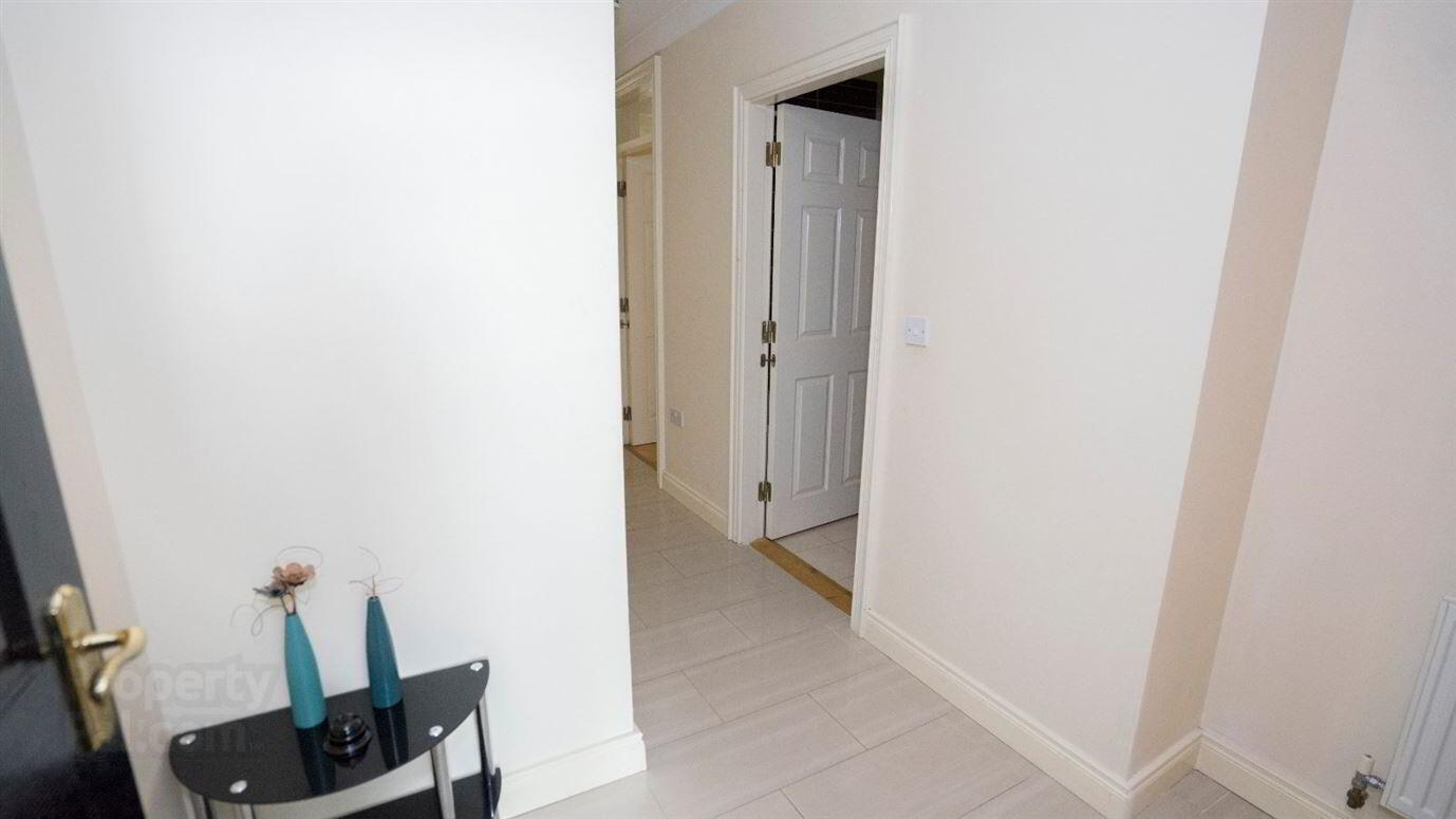 8 Market Court 6 of 20