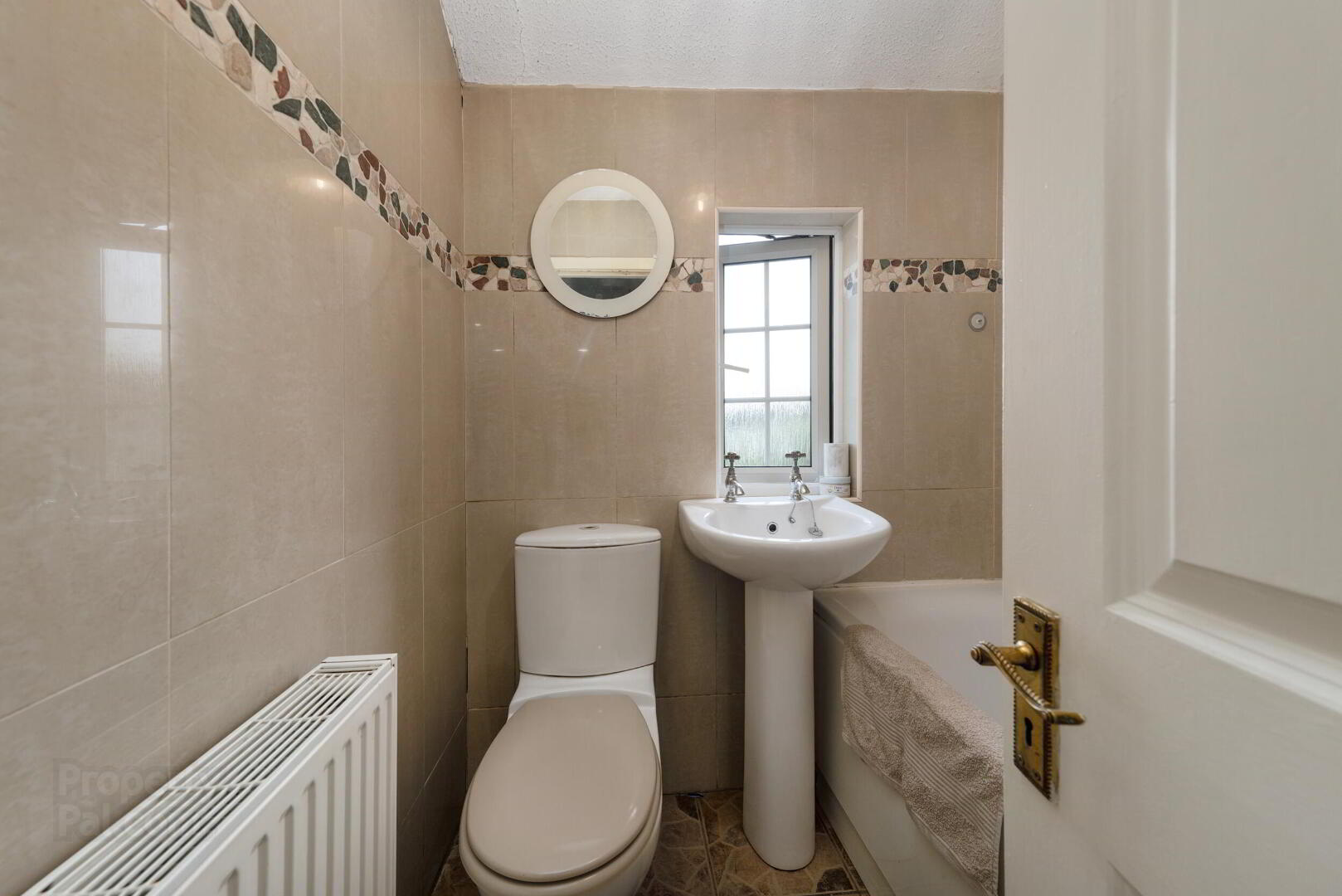 6 Brandon Road 19 of 23