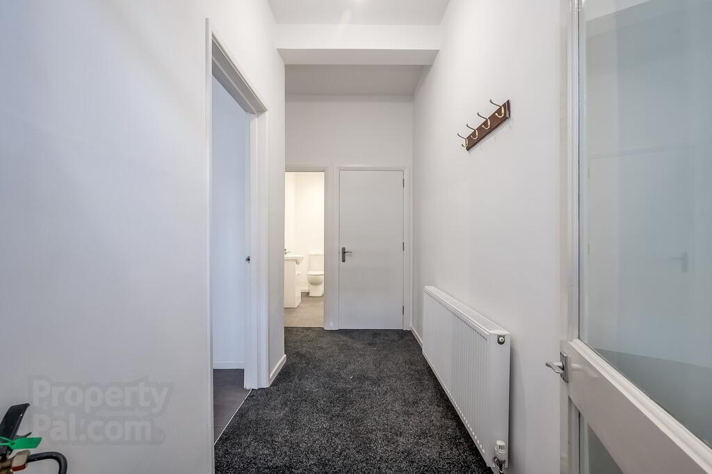 Flat 1, 13 Camden Street 4 of 11