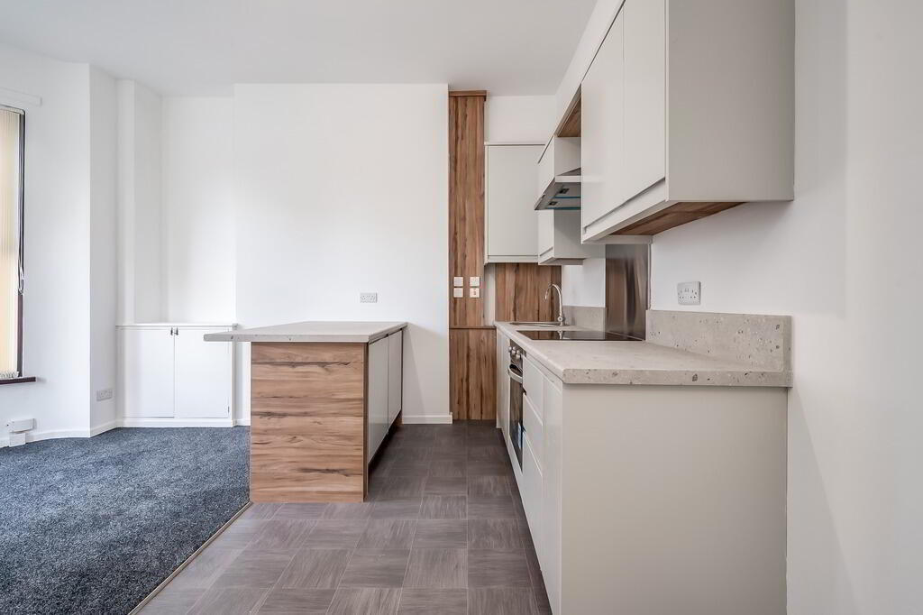 Flat 1, 13 Camden Street 5 of 11