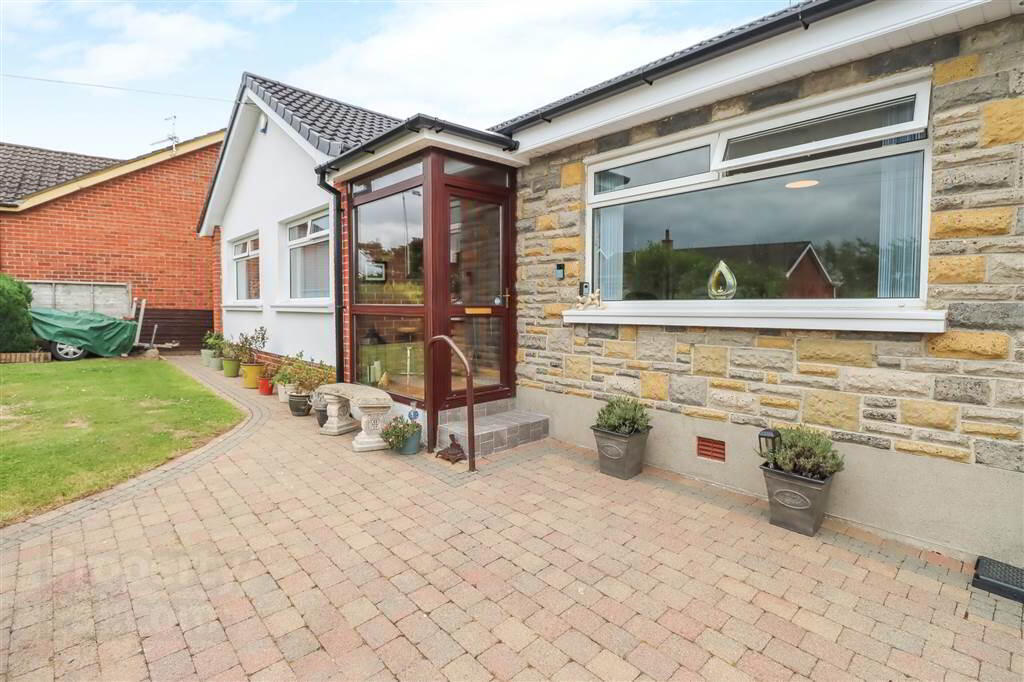12 Willowvale 2 of 25