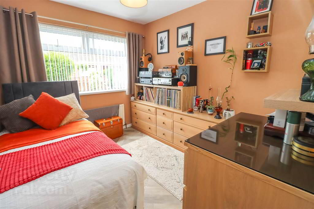 12 Willowvale 17 of 25