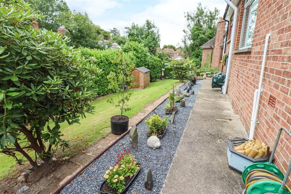 12 Willowvale 21 of 25