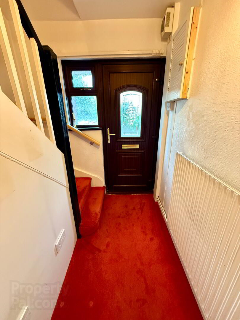34 Erne Gardens 6 of 25